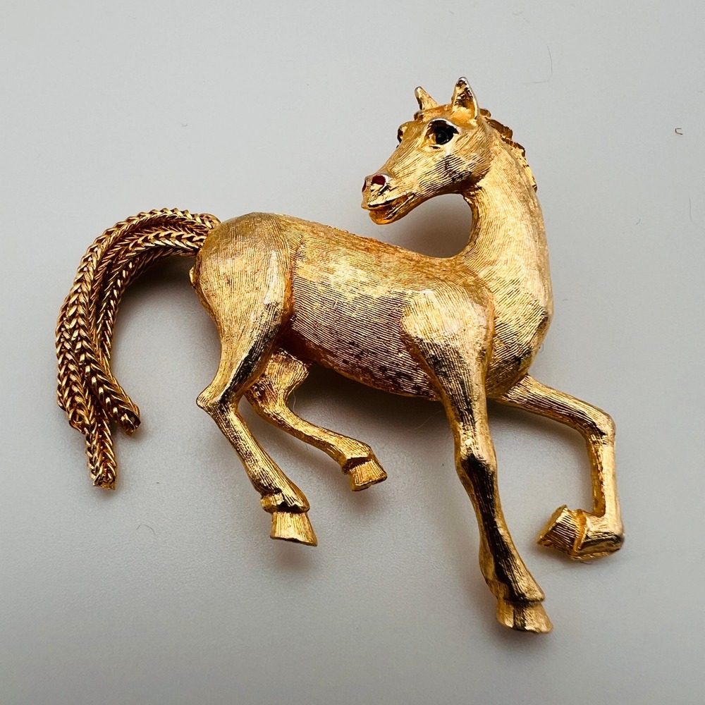 Vintage JJ Jonette Jewelry Horse Brooch Gold Tone Pony Pin with Tassel Tail